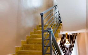 El Elyon Hotel And Suites
